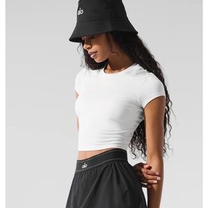 Alosoft Crop Finesse Short Sleeve